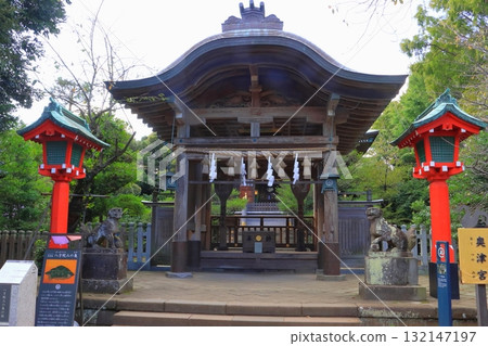 Enoshima Shrine and Okutsumiya Shrine (Enoshima, Fujisawa City) 132147197