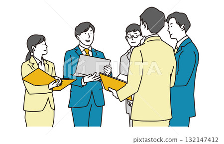 幾位商務人士正在舉行常設會議 幾位商務人士正在舉行常設會議 132147412