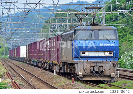 Tokaido Main Line Ninomiya-Kozu JR Freight EF200-20 (Suita) Tokaido Main Line Ninomiya-Kozu JR Freight EF200-20 (Suita) 132148641