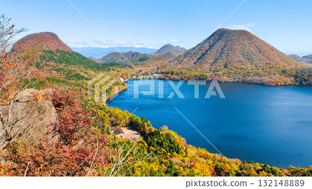 榛名山（秋季）：從歌舞伎山和鈴岩眺望的景色 132148889