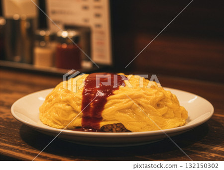 【西式經典】蓬鬆金黃色的雞蛋番茄醬，美味煎蛋飯 132150302