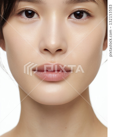 Beauty image: Woman with smooth skin 132153583