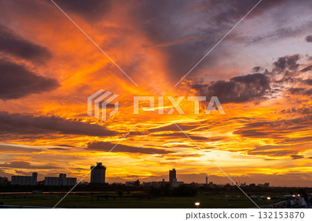 Tokyo: Sunset viewed from the riverbank Tokyo: Sunset viewed from the riverbank 132153870