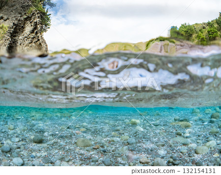 比里佐海灘半面照片。靜岡縣伊豆半島南伊豆町中木比里佐海灘 - 2025 比里佐海灘半面照片。靜岡縣伊豆半島南伊豆町中木比里佐海灘 - 2025 132154131