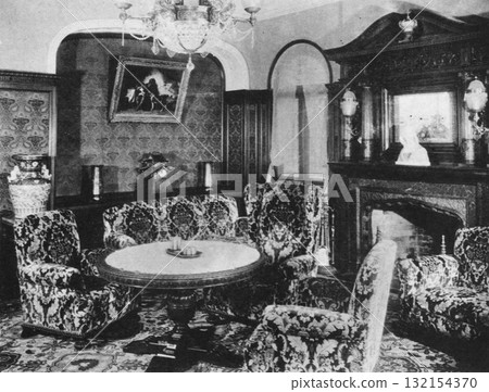 Prewar architecture, modern architecture, Western-style buildings from the Showa era 132154370