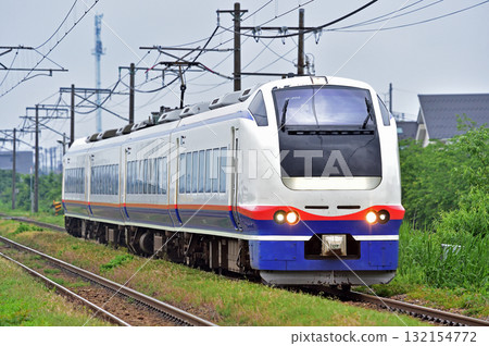 信越幹線、扇川薩月野、JR 東日本、E653 系列 1100 系列、H-203 列車（新潟）、白雪 132154772