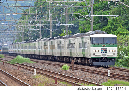 東海道本線、二宮甲津、JR東日本、185系、A6編組（大宮）、大通子 132155224