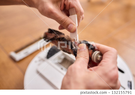 Properly Removing and Maintaining the Brush of a Cleaning Robot for Optimal Performance Properly Removing and Maintaining the Brush of a Cleaning Robot for Optimal Performance 132155791