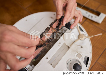 Properly Removing and Maintaining the Brush of a Cleaning Robot for Optimal Performance Properly Removing and Maintaining the Brush of a Cleaning Robot for Optimal Performance 132155817