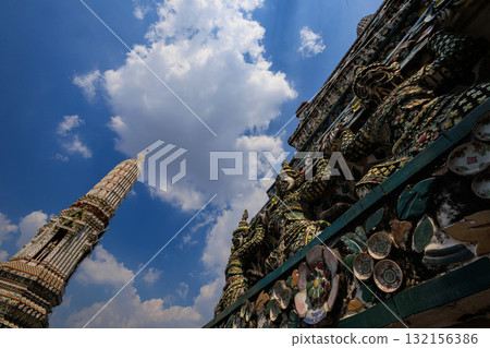 [泰國曼谷] 美麗的黎明寺，黎明寺 132156386