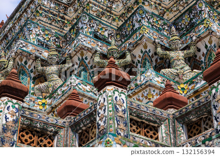 [Bangkok, Thailand] The beautiful Temple of Dawn, Wat Arun 132156394