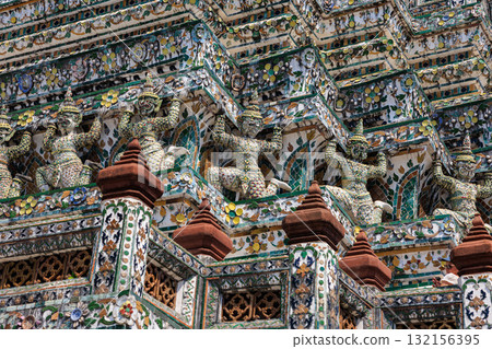 [Bangkok, Thailand] The beautiful Temple of Dawn, Wat Arun 132156395