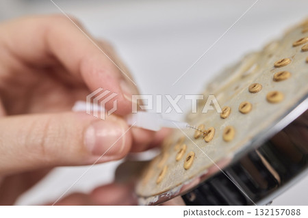 Cleaning a Showerhead Effectively to Enhance Water Flow, Hygiene, and Overall Performance Cleaning a Showerhead Effectively to Enhance Water Flow, Hygiene, and Overall Performance 132157088