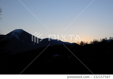 Mount Tateshina before dawn Mount Tateshina before dawn 132157387