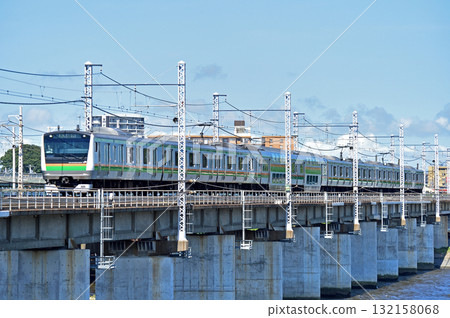 東海道本線、茅崎平塚、JR 東日本、E233 系列 3000 系列、U627(小山) 東海道本線、茅崎平塚、JR 東日本、E233 系列 3000 系列、U627(小山) 132158068