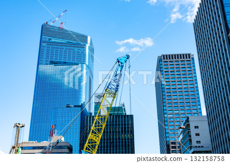 2025 年 10 月，東京八重洲吳服橋週邊的建設工作仍在繼續 132158758