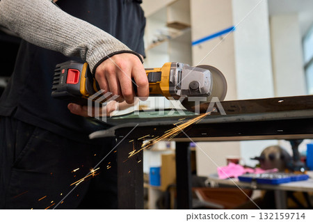 Utilizing Power Tools in the Workshop for Various Metalworking Projects Effectively 132159714