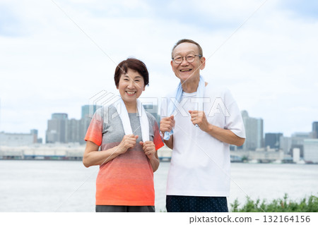 Senior couple portrait 132164156