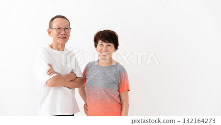 老年夫妻健身 132164273