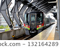 The express Nanpu train stopping at Kochi Station is operated by JR Shikoku 2700 series diesel railcars. 132164289