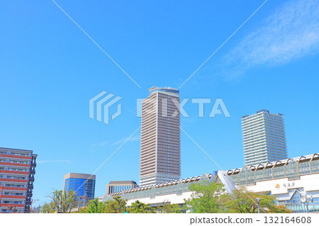 岐阜縣岐阜市岐阜站及車站前的摩天大樓 132164608