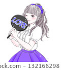 紫色女人拿著扇子享受她最喜歡的活動 132166298