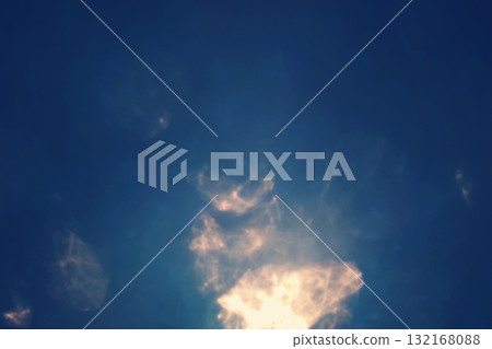 抽象光背景裝飾、星雲狀閃光紋理、閃閃發光的模糊光線 抽象光背景裝飾、星雲狀閃光紋理、閃閃發光的模糊光線 132168088