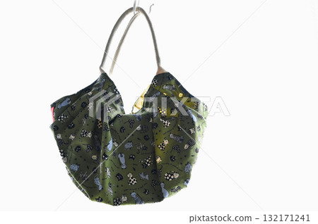 handmade balloon bag 132171241