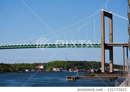 Suspension Alvsborg bridge over Gota river connecting Hisingen island with mainland near Eriksberg and Majorna area in Gothenburg, Sweden, sunny summer day 132172621