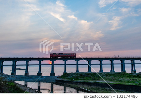 崇吾川大橋～山陰本線風景 132174486