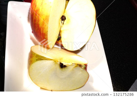 Apple Apple 132175286