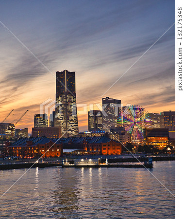 Minato Mirai at dusk - Yokohama's night view as it lights up 132175348
