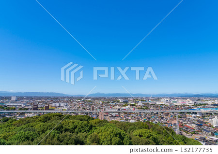 從觀景台眺望小牧山城（愛知縣小牧市） 132177735