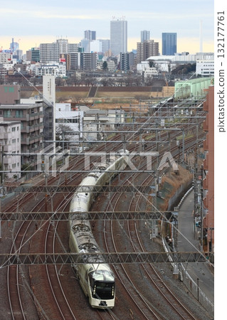 Train Suite Shiki-shima (Tohoku Line: Kawaguchi City, Saitama Prefecture) entering Saitama Prefecture from Tokyo 132177761