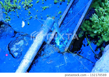 Color River Water Stone Rock (Registered October 2025) 132178589