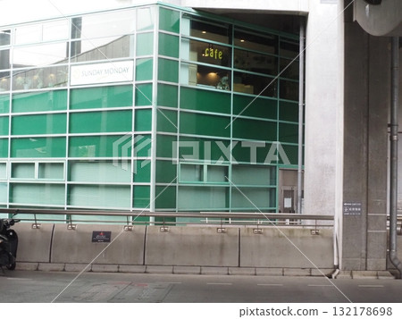 Light reflected on the windows of a building background Light reflected on the windows of a building background 132178698