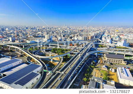 [大阪府]晴天的東大阪交界處 132178827