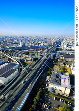 [大阪府]晴天的東大阪交界處 132178842