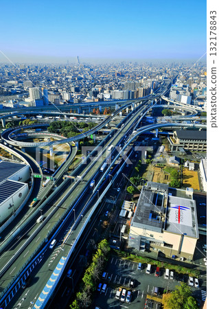 [大阪府]晴天的東大阪交界處 132178843