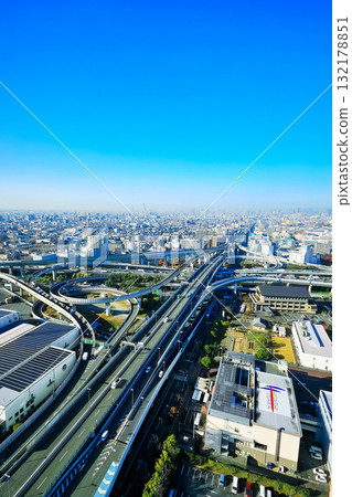 [大阪府]晴天的東大阪交界處 132178851