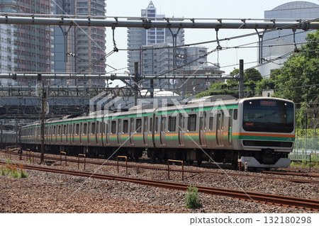 Ueno-Tokyo Line E231 series train passing through Kawaguchi Station (Kawaguchi City, Saitama Prefecture) Ueno-Tokyo Line E231 series train passing through Kawaguchi Station (Kawaguchi City, Saitama Prefecture) 132180298