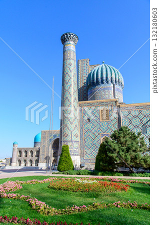 烏茲別克撒馬爾罕美麗的城市景觀 烏茲別克撒馬爾罕美麗的城市景觀 132180603