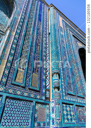 The beautiful blue scenery of the Shah-i-Zinda mausoleums in Samarkand, Uzbekistan 132180936