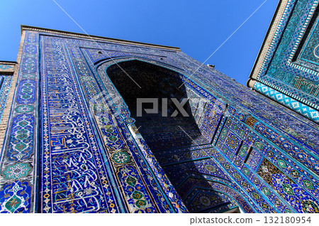 烏茲別克撒馬爾罕的沙伊辛達陵墓美麗的藍色風景 132180954