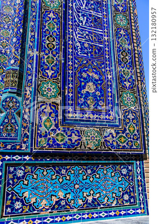 烏茲別克撒馬爾罕的沙伊辛達陵墓美麗的藍色風景 132180957
