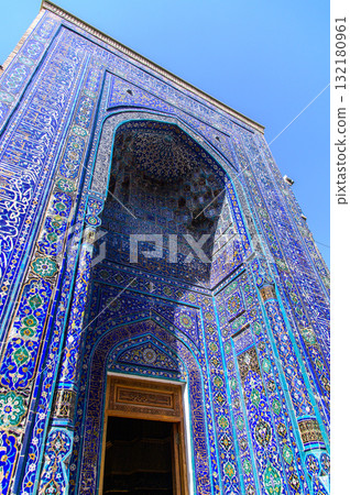 烏茲別克撒馬爾罕的沙伊辛達陵墓美麗的藍色風景 132180961