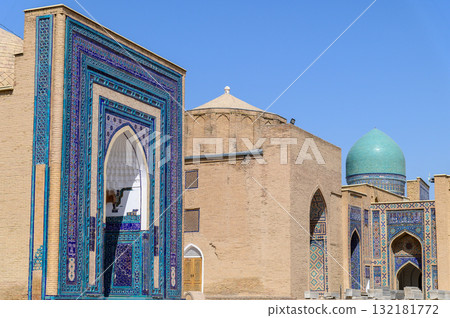 烏茲別克撒馬爾罕的沙伊辛達陵墓美麗的藍色風景 132181772