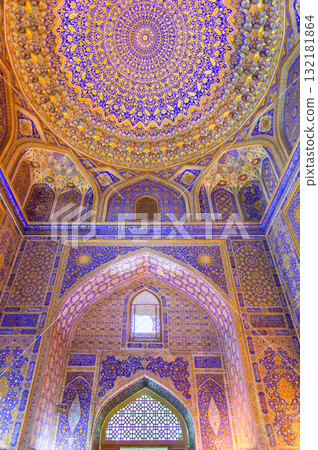 Beautiful interior of Tilla-Kari Madrasah in Registan Square, Samarkand, Uzbekistan 132181864