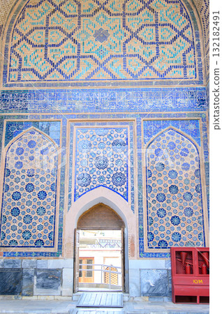 Beautiful view of Registan Square in Samarkand, Uzbekistan Beautiful view of Registan Square in Samarkand, Uzbekistan 132182491