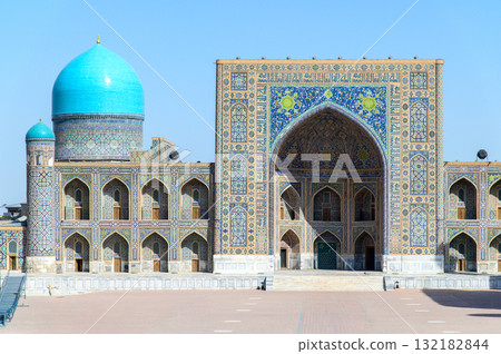Beautiful view of Registan Square in Samarkand, Uzbekistan 132182844